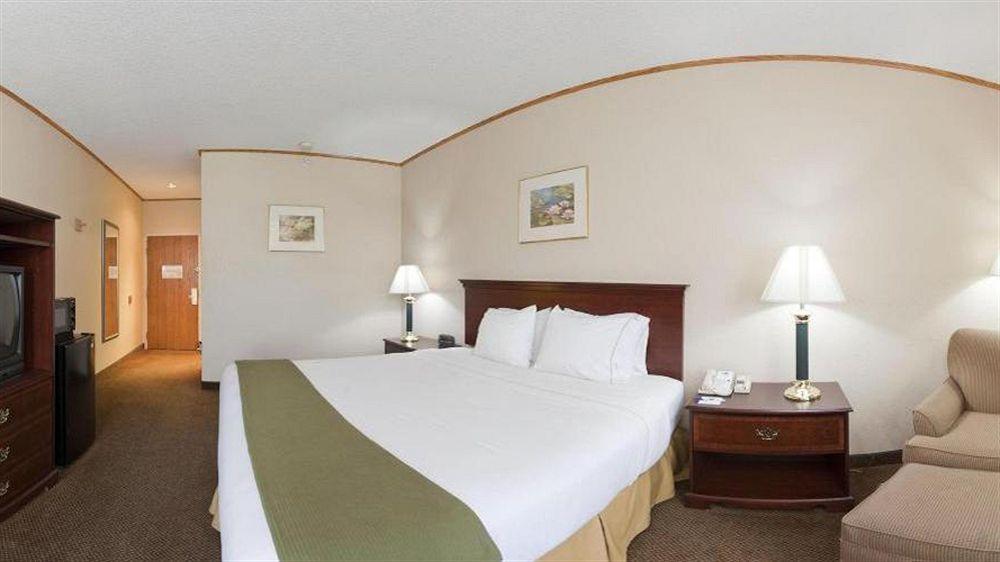 Comfort Inn & Suites Junction City - Near Fort Riley Eksteriør billede