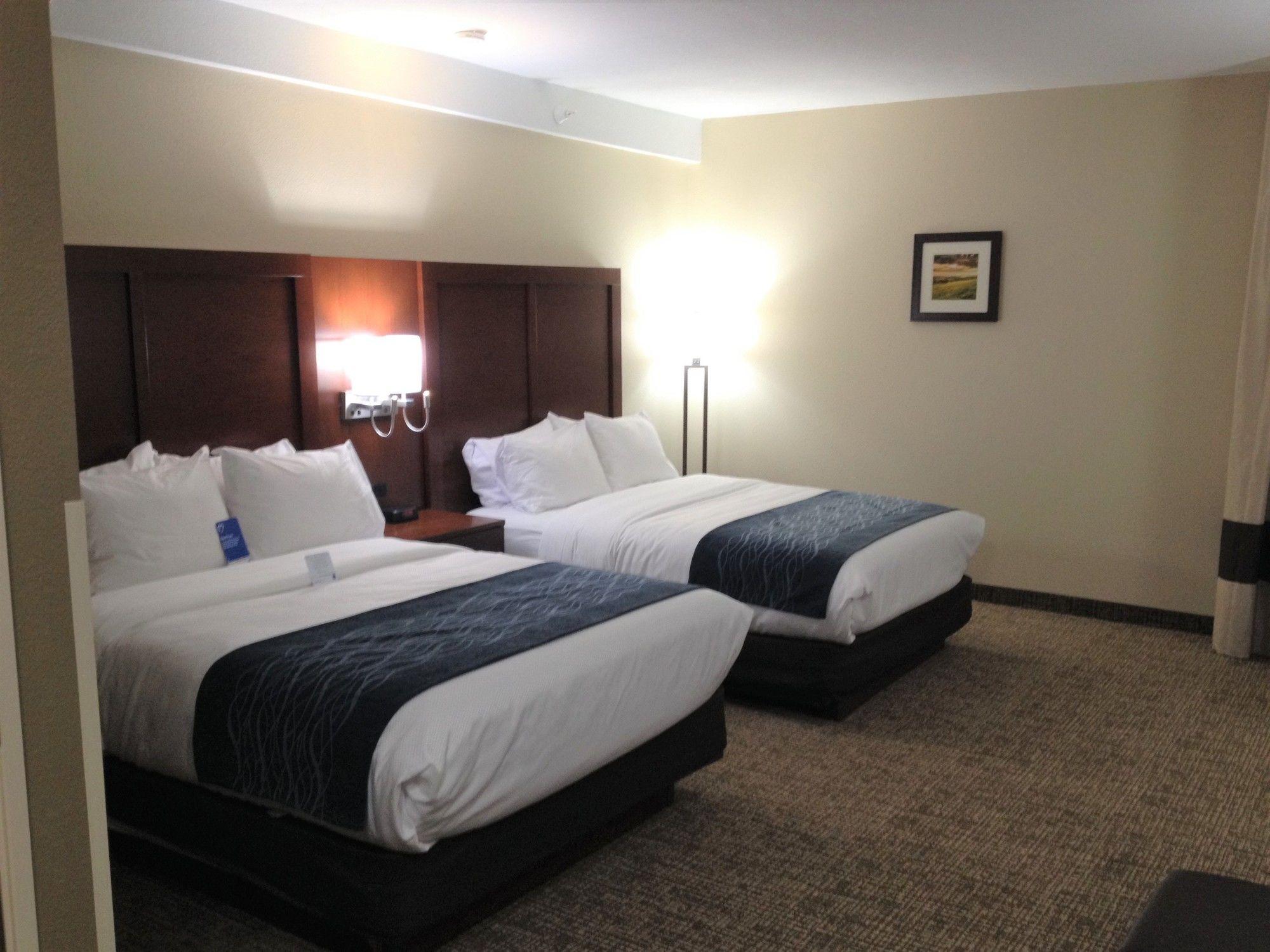 Comfort Inn & Suites Junction City - Near Fort Riley Eksteriør billede