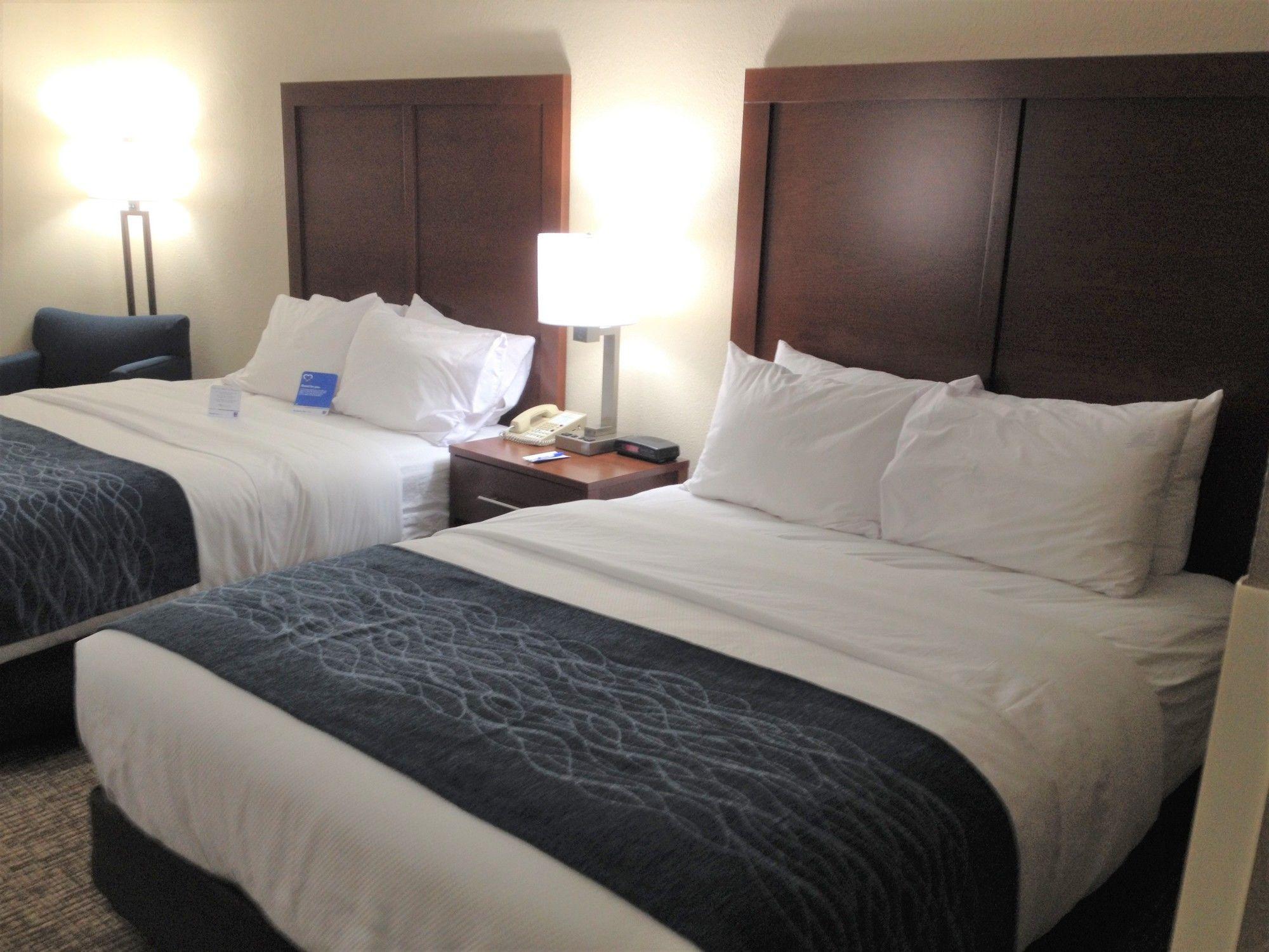 Comfort Inn & Suites Junction City - Near Fort Riley Eksteriør billede