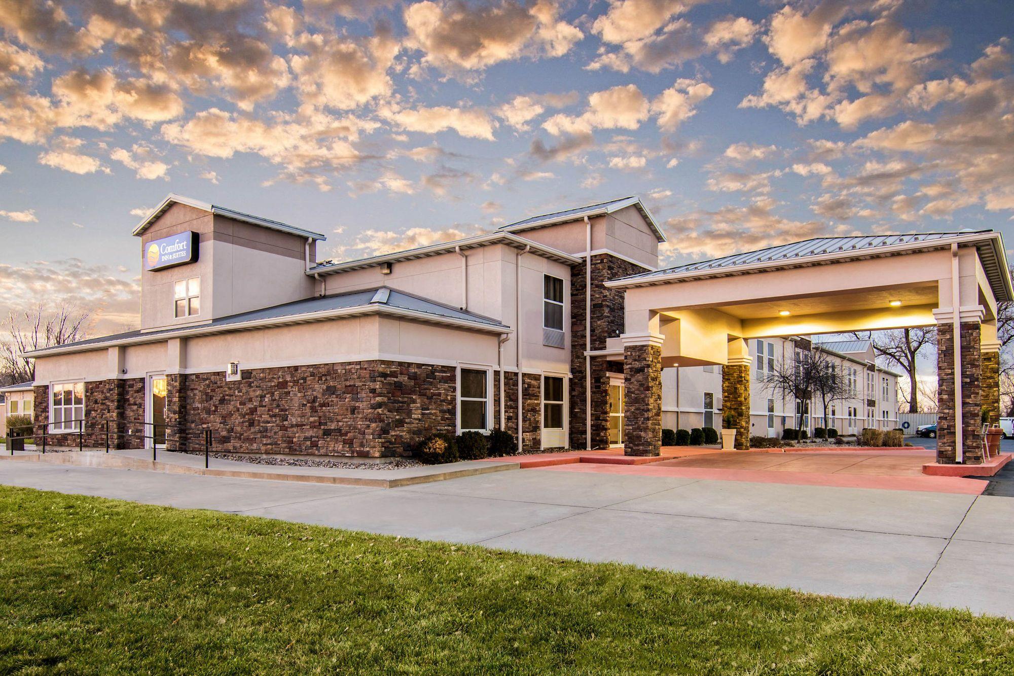 Comfort Inn & Suites Junction City - Near Fort Riley Eksteriør billede
