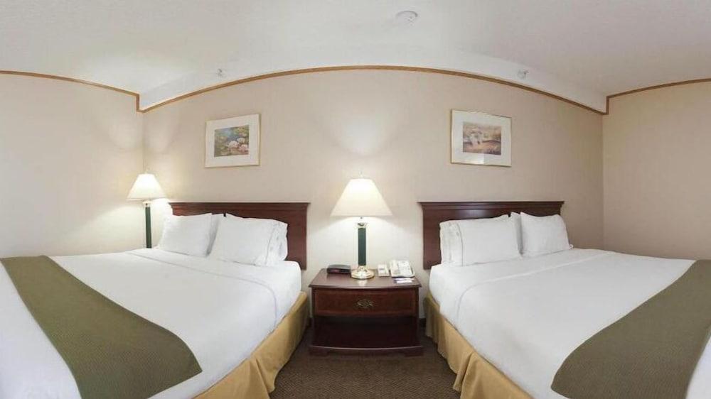 Comfort Inn & Suites Junction City - Near Fort Riley Eksteriør billede