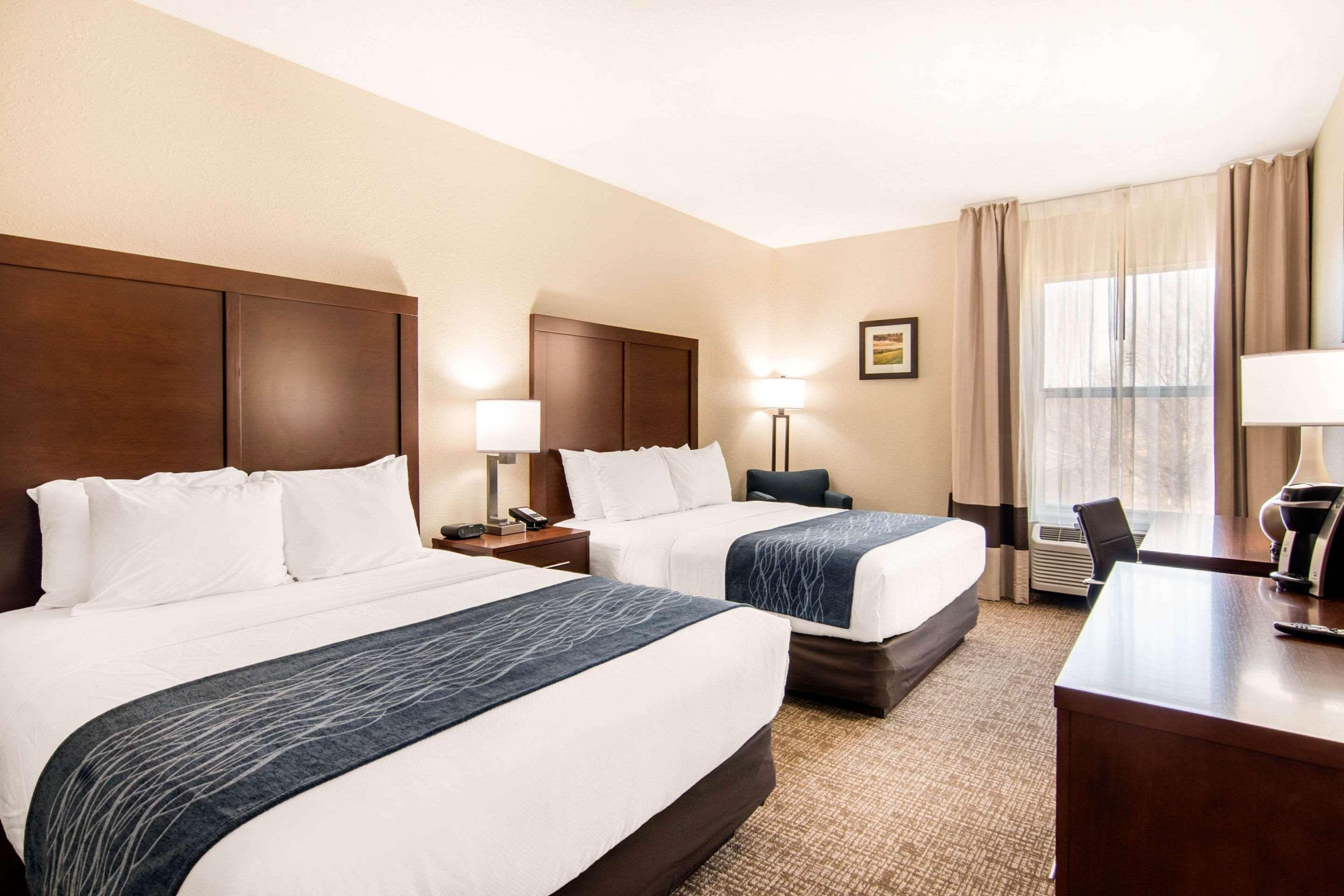 Comfort Inn & Suites Junction City - Near Fort Riley Eksteriør billede