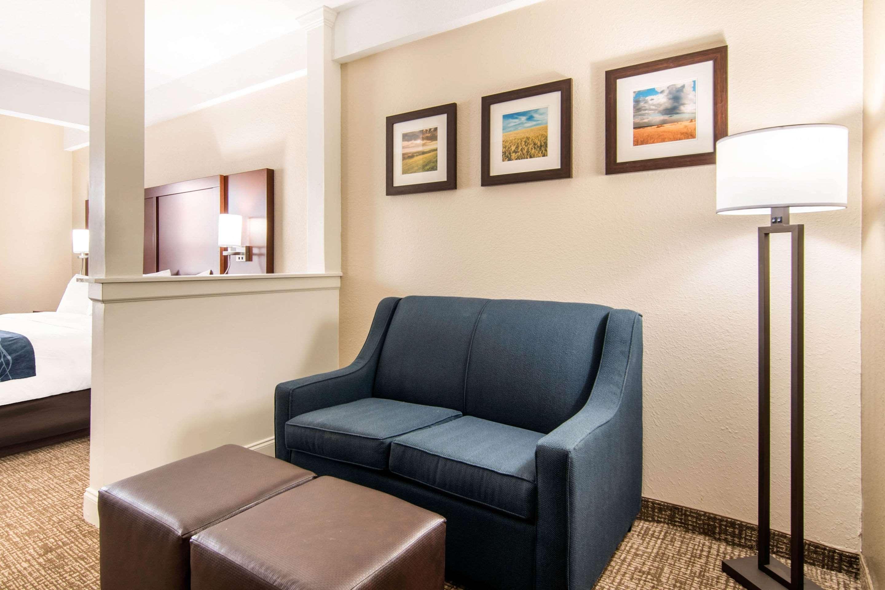 Comfort Inn & Suites Junction City - Near Fort Riley Eksteriør billede