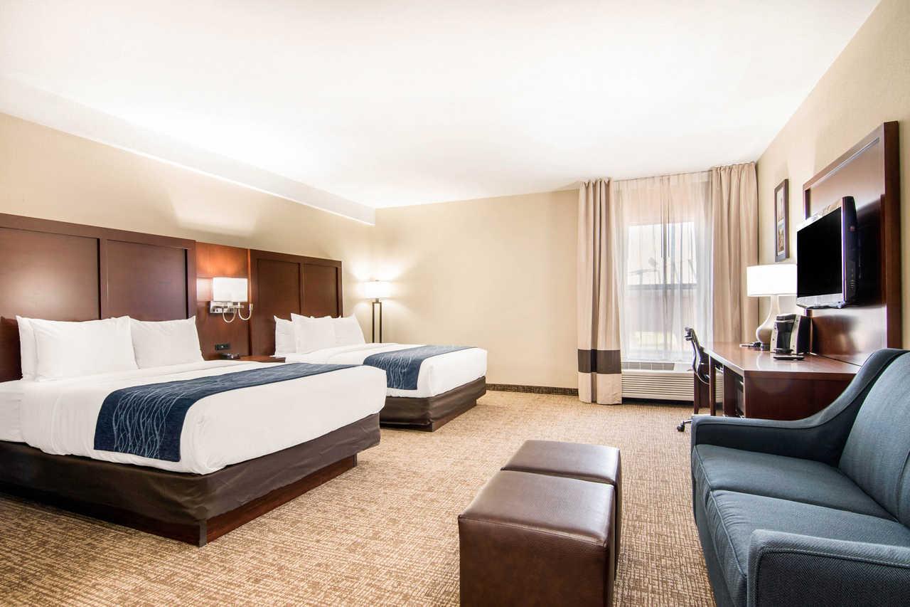Comfort Inn & Suites Junction City - Near Fort Riley Eksteriør billede