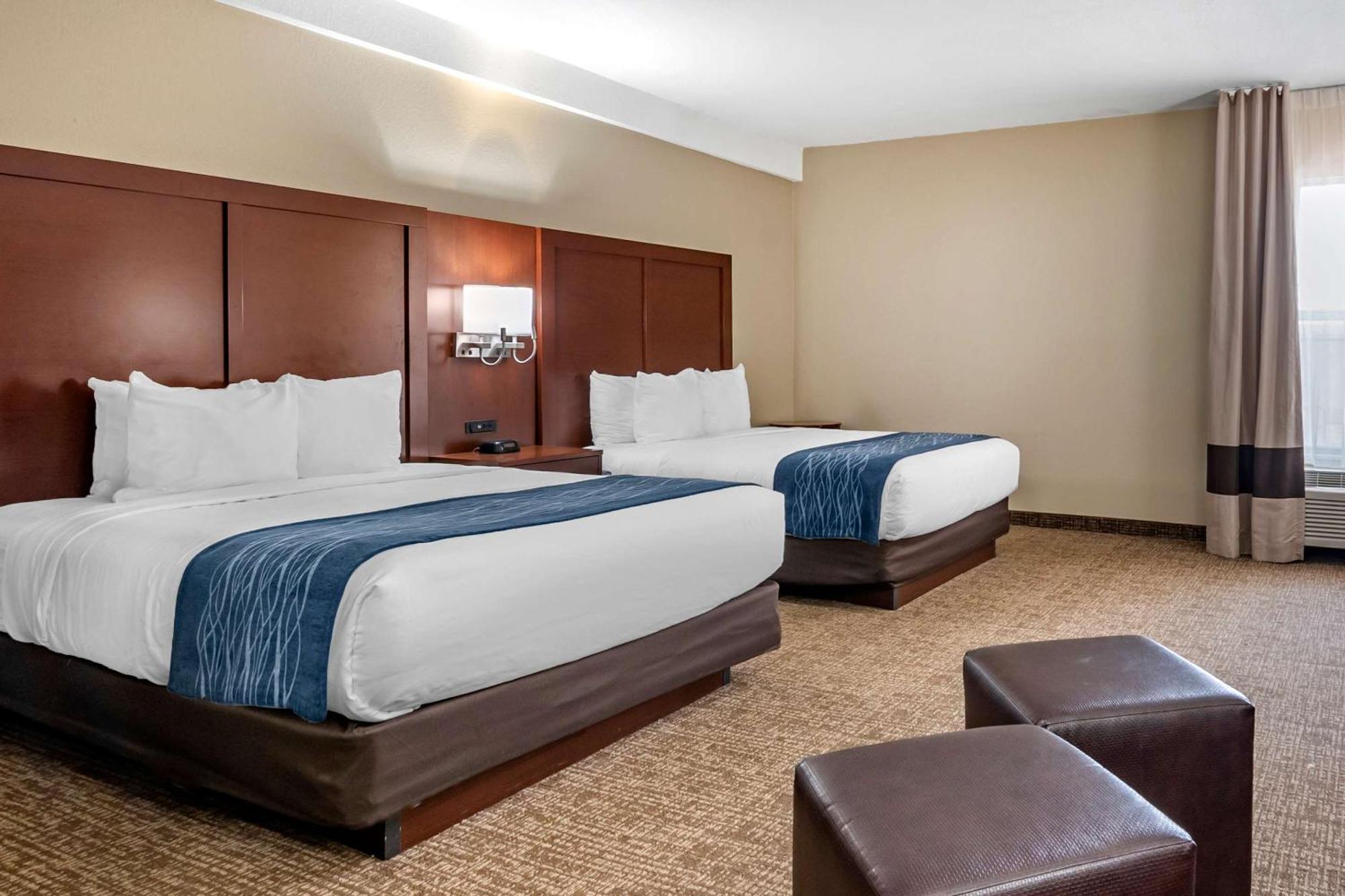 Comfort Inn & Suites Junction City - Near Fort Riley Eksteriør billede