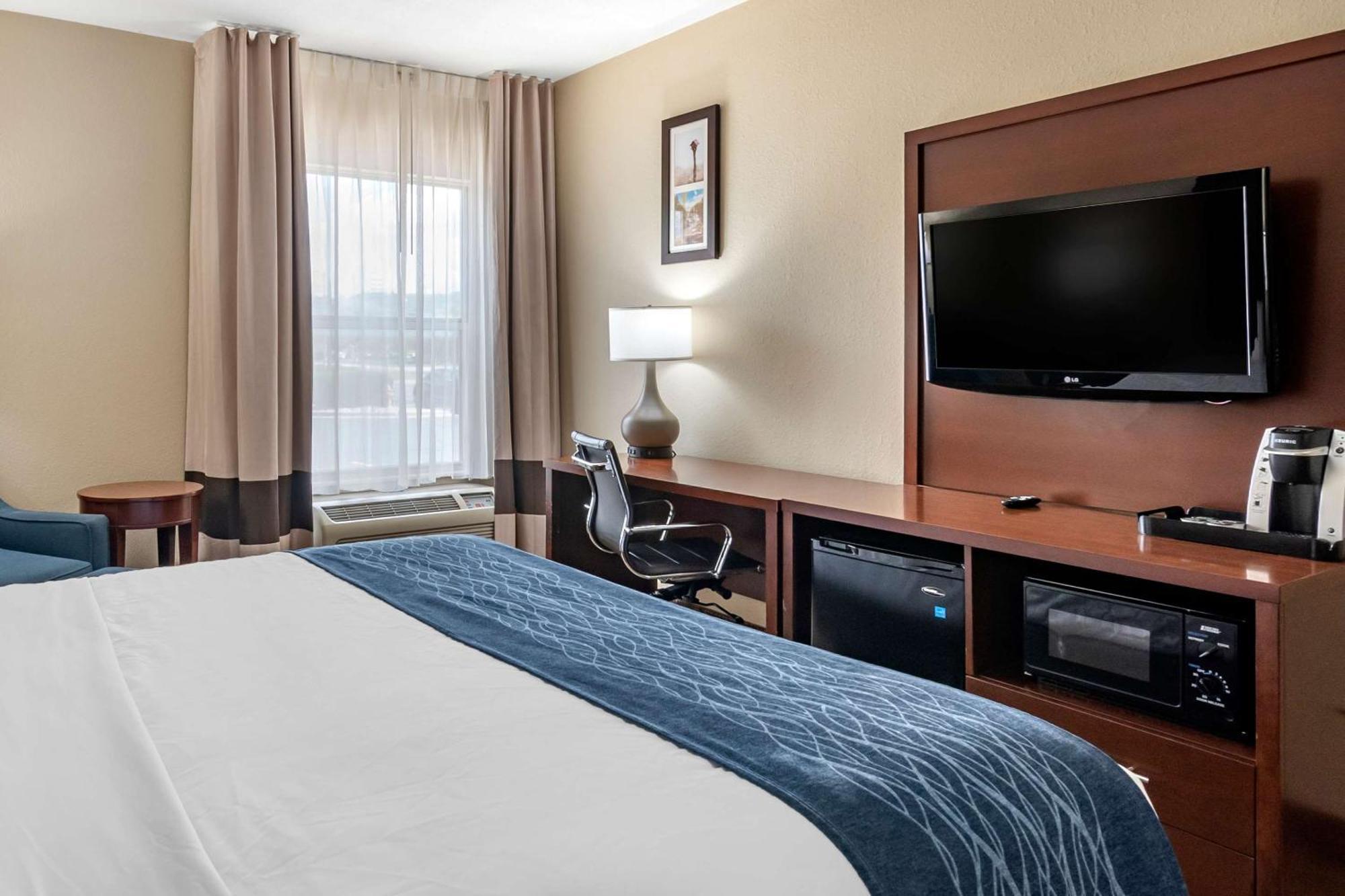 Comfort Inn & Suites Junction City - Near Fort Riley Eksteriør billede